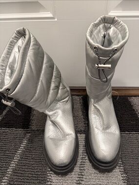 Calvin Klein Metallic Silver Puffer Winter Boots
